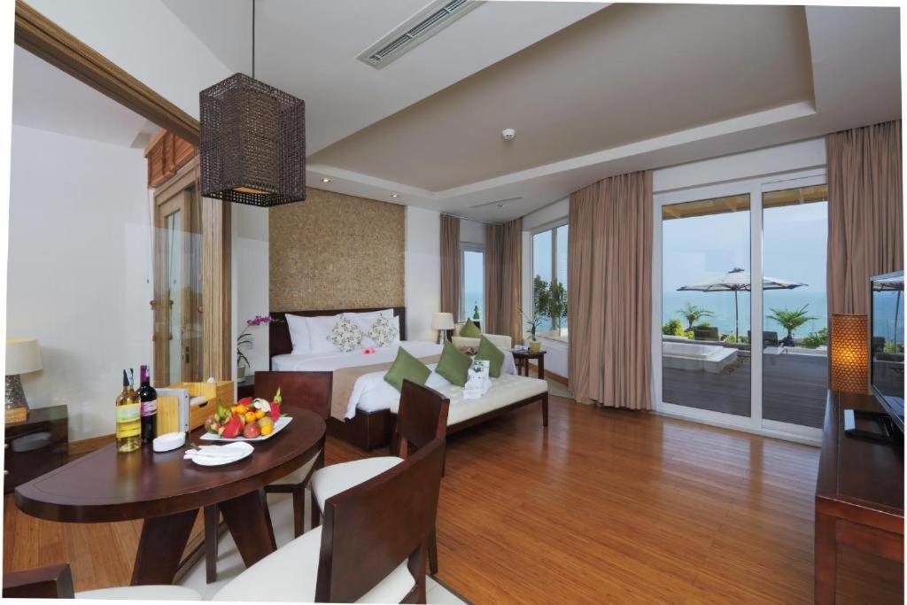 The Cliff Residence Муи Не Екстериор снимка